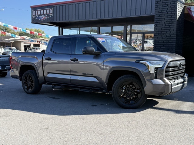 2022 Toyota Tundra SR5 photo 2