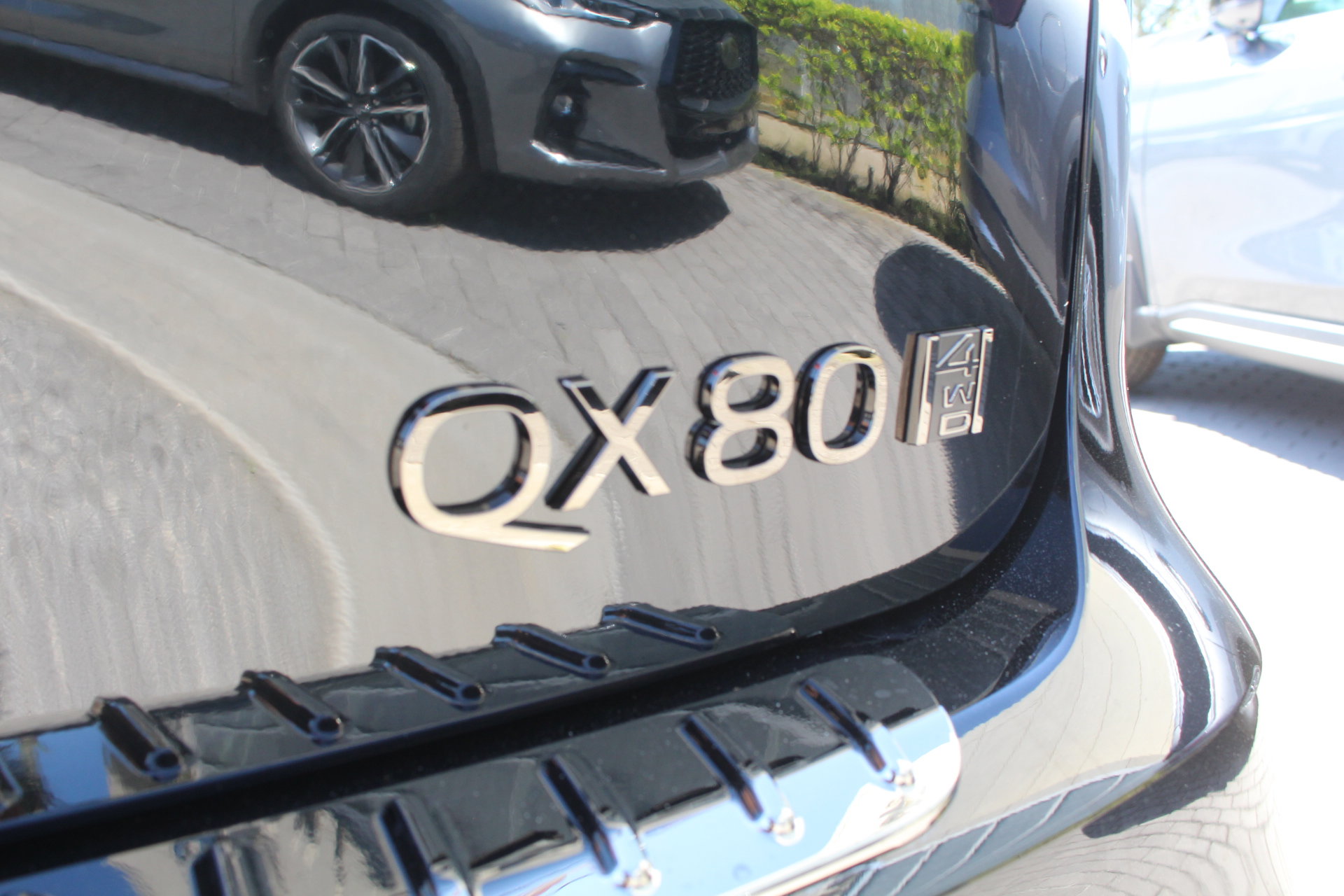 2026 Infiniti QX80 photo 5