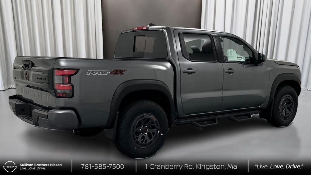 2025 Nissan Frontier Crew Cab PRO-4X photo 4