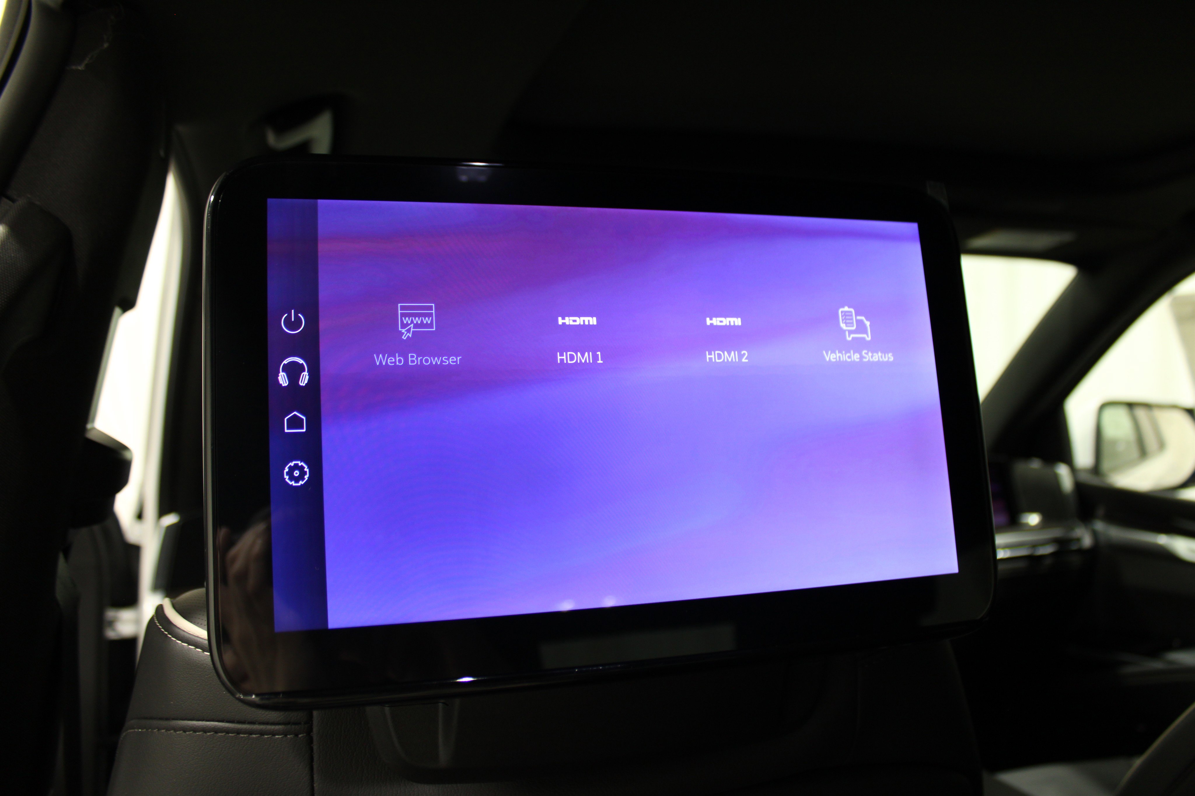 2025 Cadillac Escalade Premium Luxury photo 25