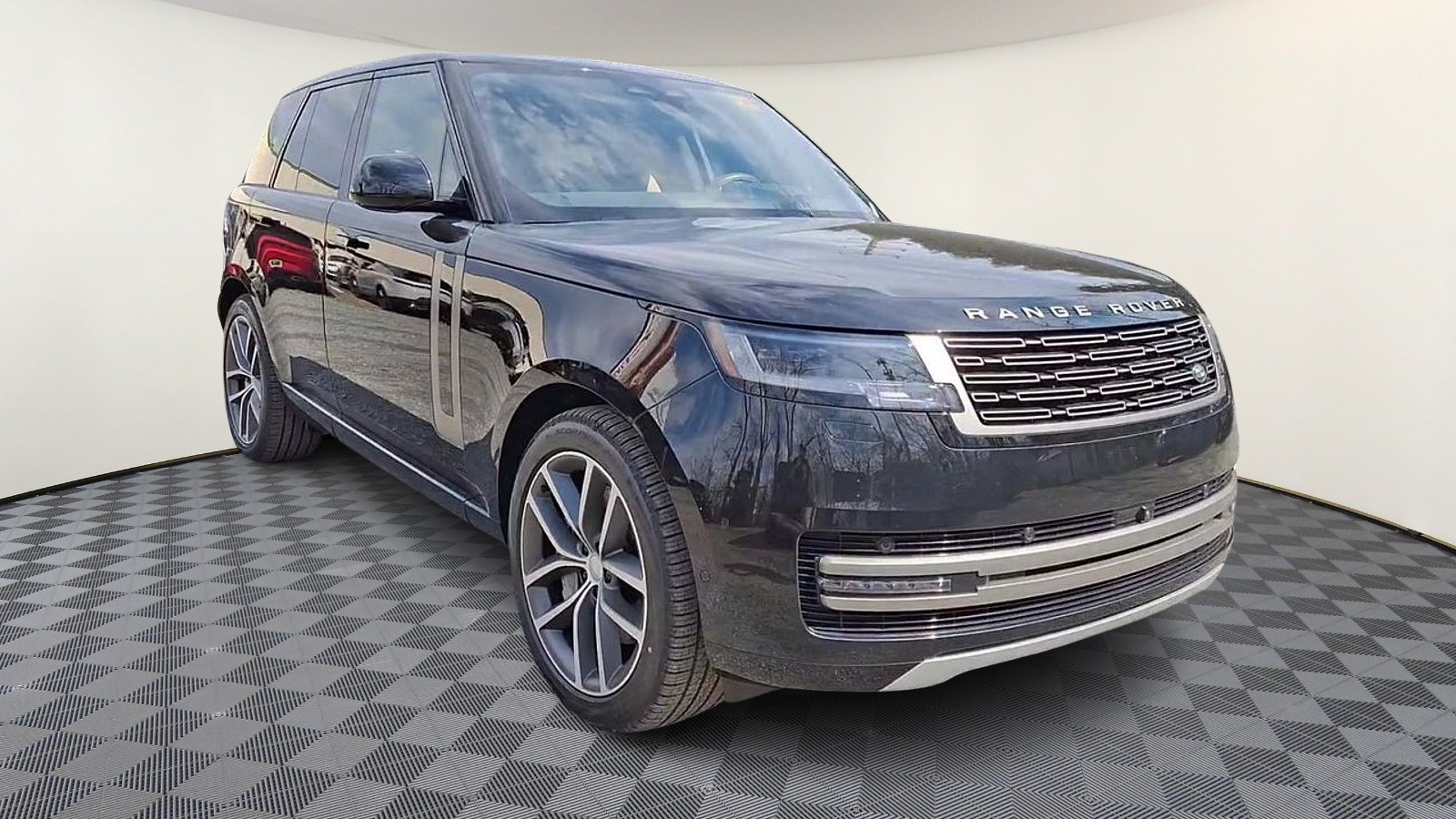 2025 Land Rover Range Rover SE photo 2