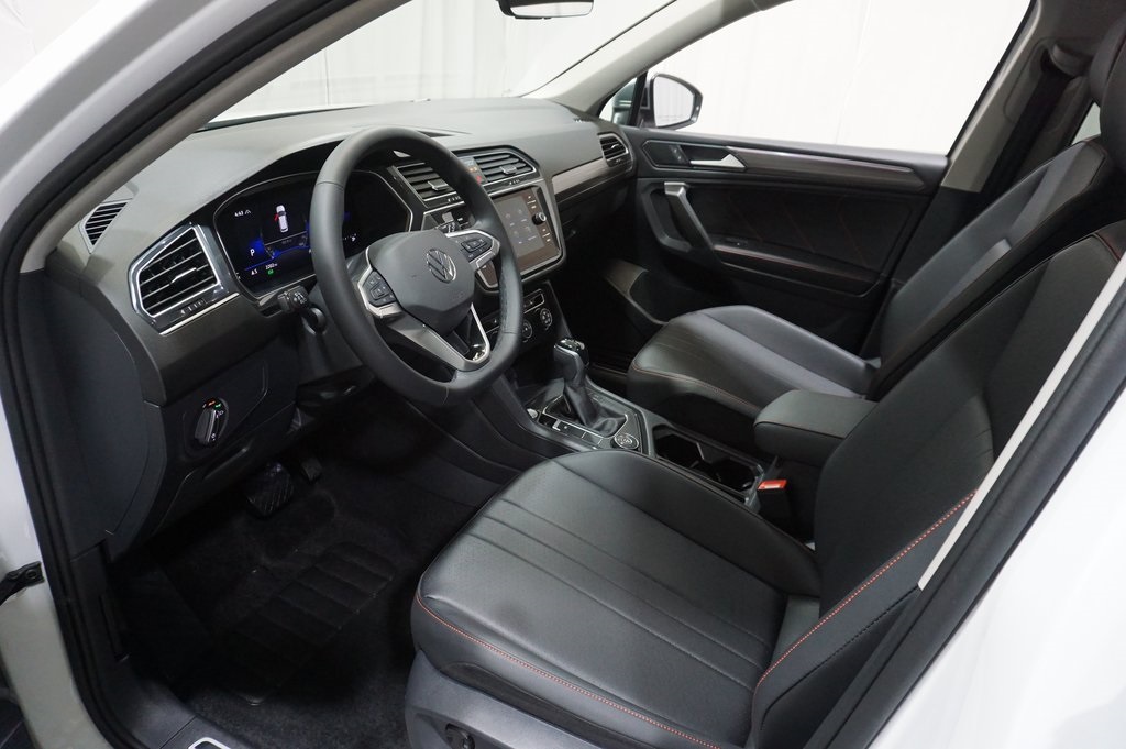 2024 Volkswagen Tiguan Wolfsburg Edition photo 8
