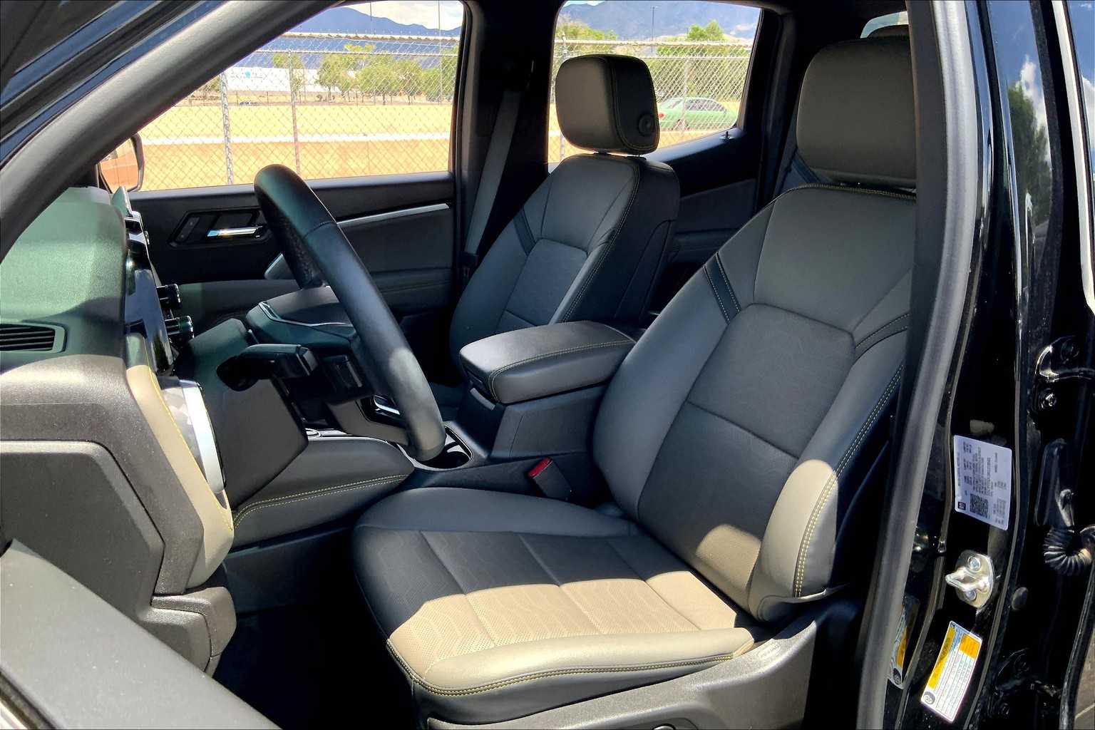 2024 Chevrolet Colorado ZR2 photo 8
