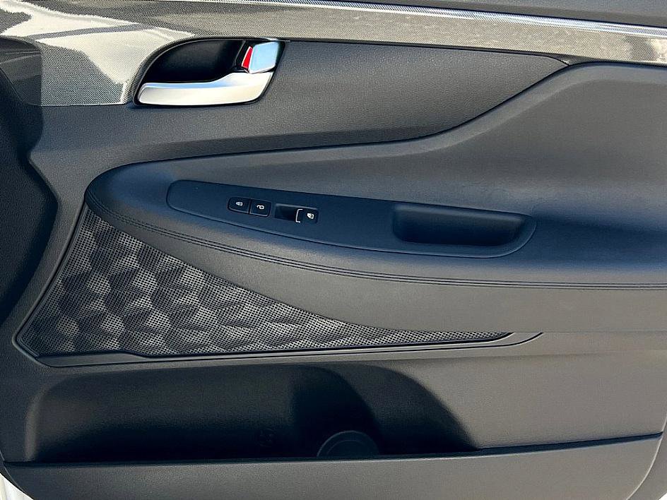2022 Hyundai Santa Fe SEL photo 19