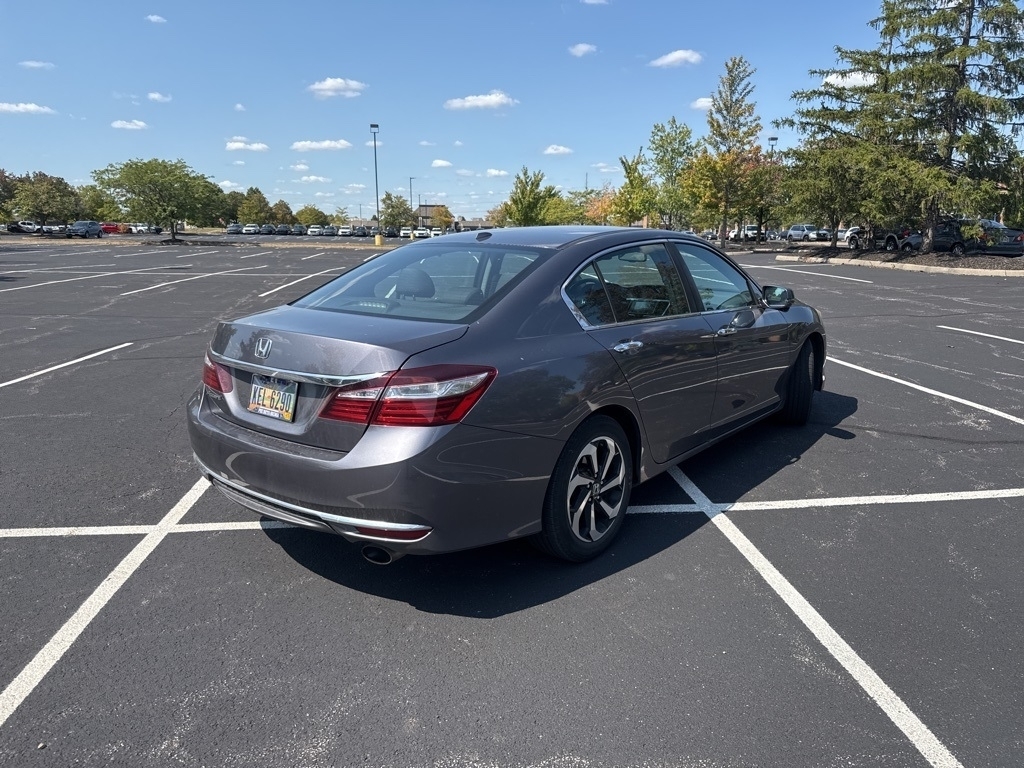 2016 Honda Accord EX-L photo 10