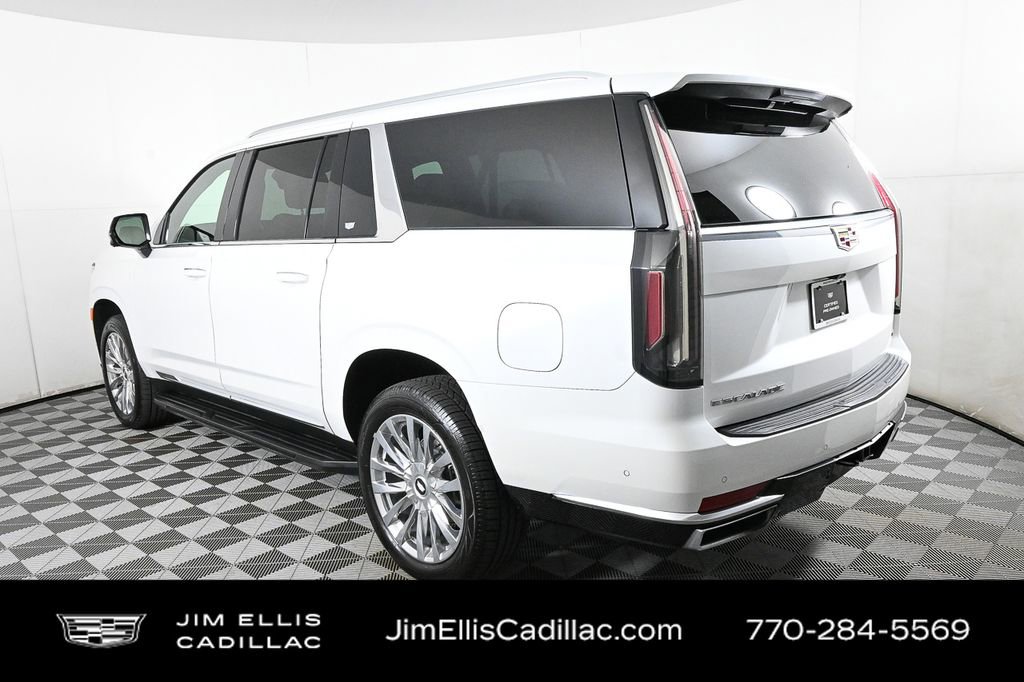 2023 Cadillac Escalade ESV Premium Luxury photo 3