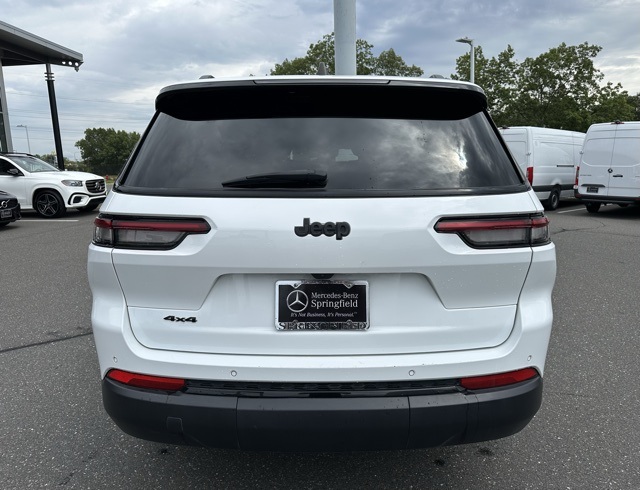 2023 Jeep Grand Cherokee Altitude photo 6