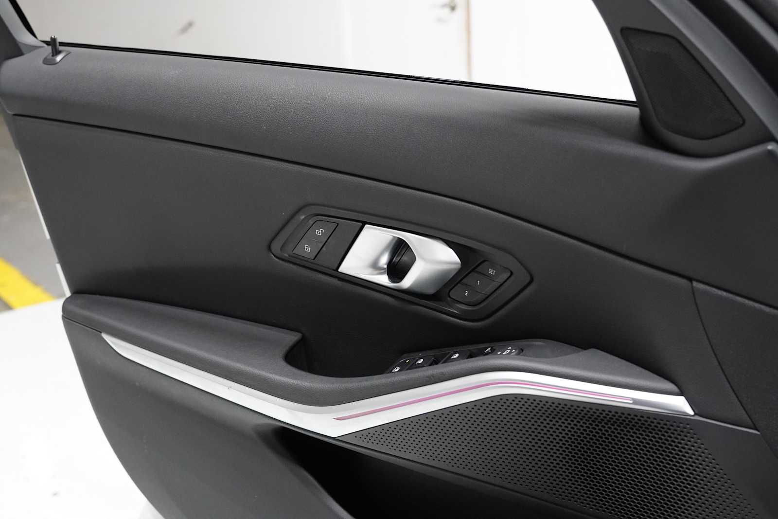 2025 Bmw 330i xDrive photo 13