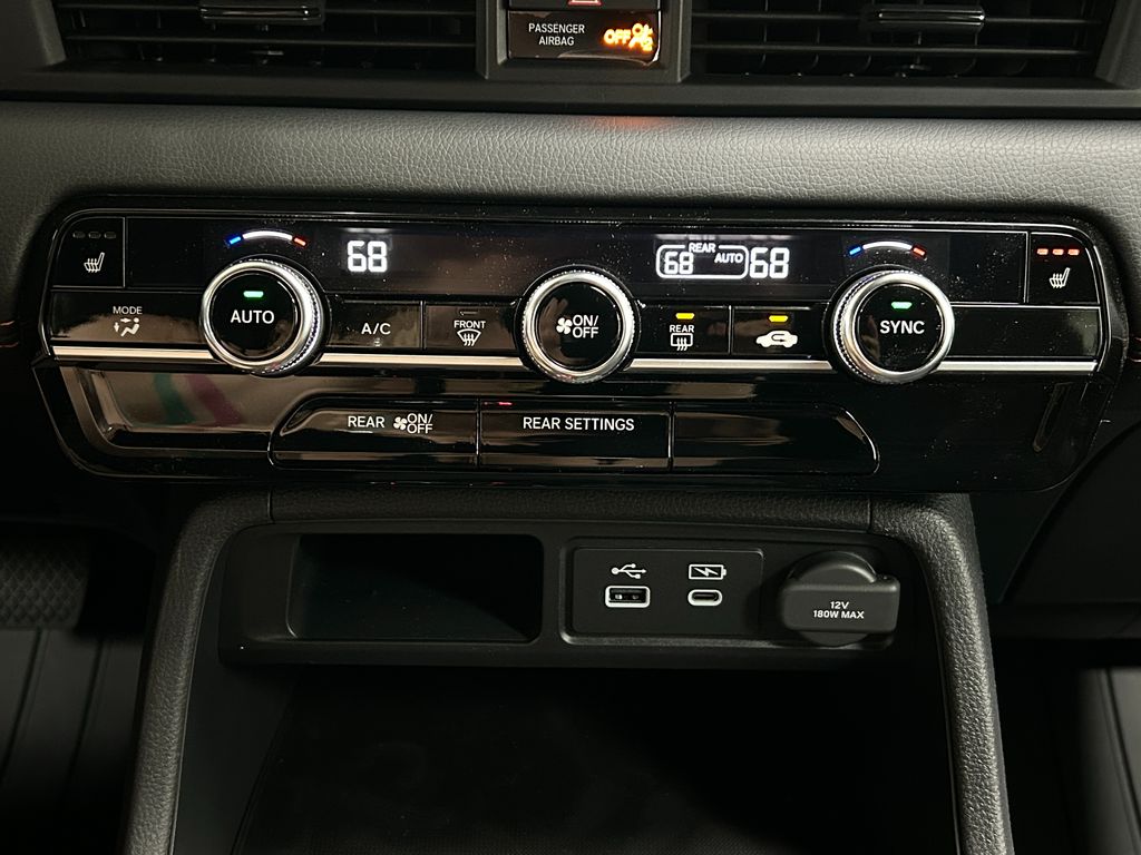 2025 Honda Pilot Sport photo 14