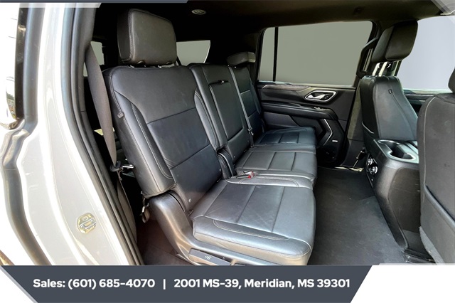 2023 Chevrolet Suburban LT photo 20