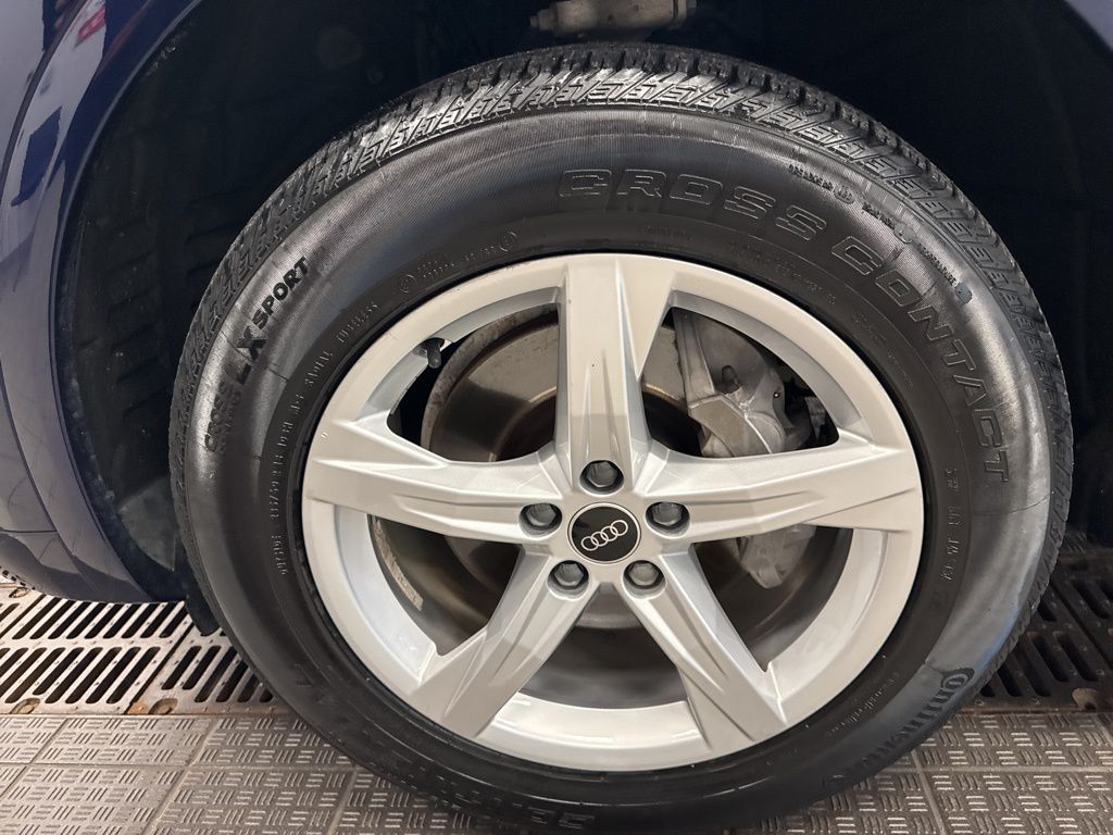 2023 Audi Q5 40 Premium photo 3