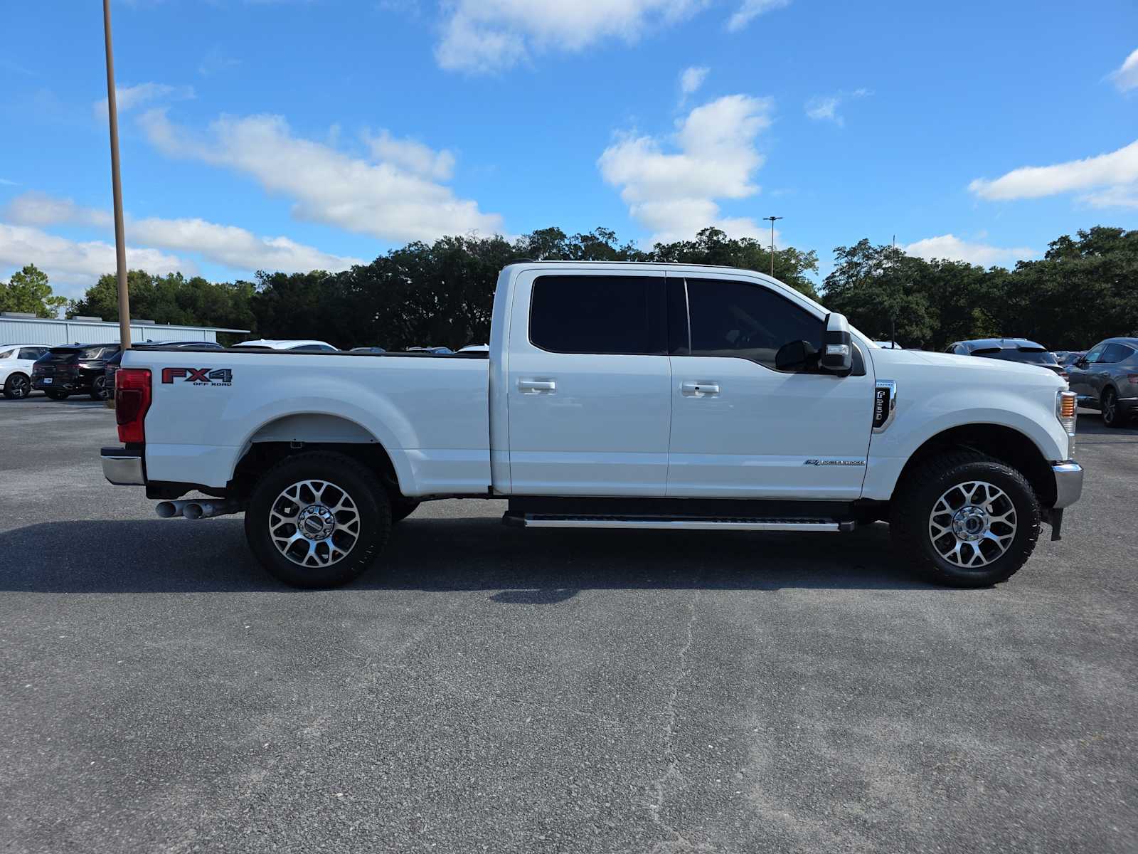 2022 Ford F-250 Lariat photo 9