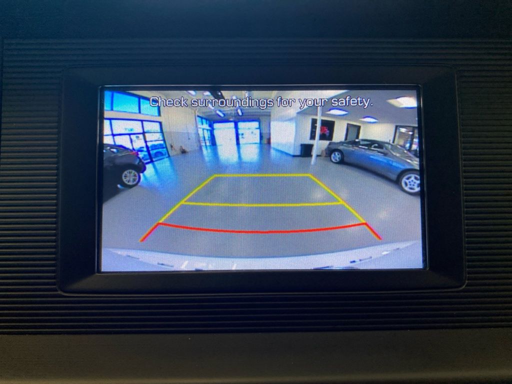 2019 Hyundai Elantra SE photo 20