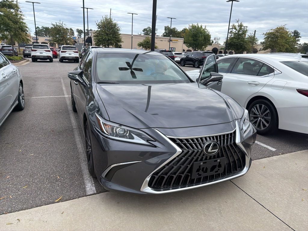 2023 Lexus ES 350 photo 2