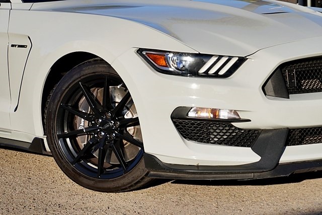 Used 2017 White Ford Shelby GT350 image 3