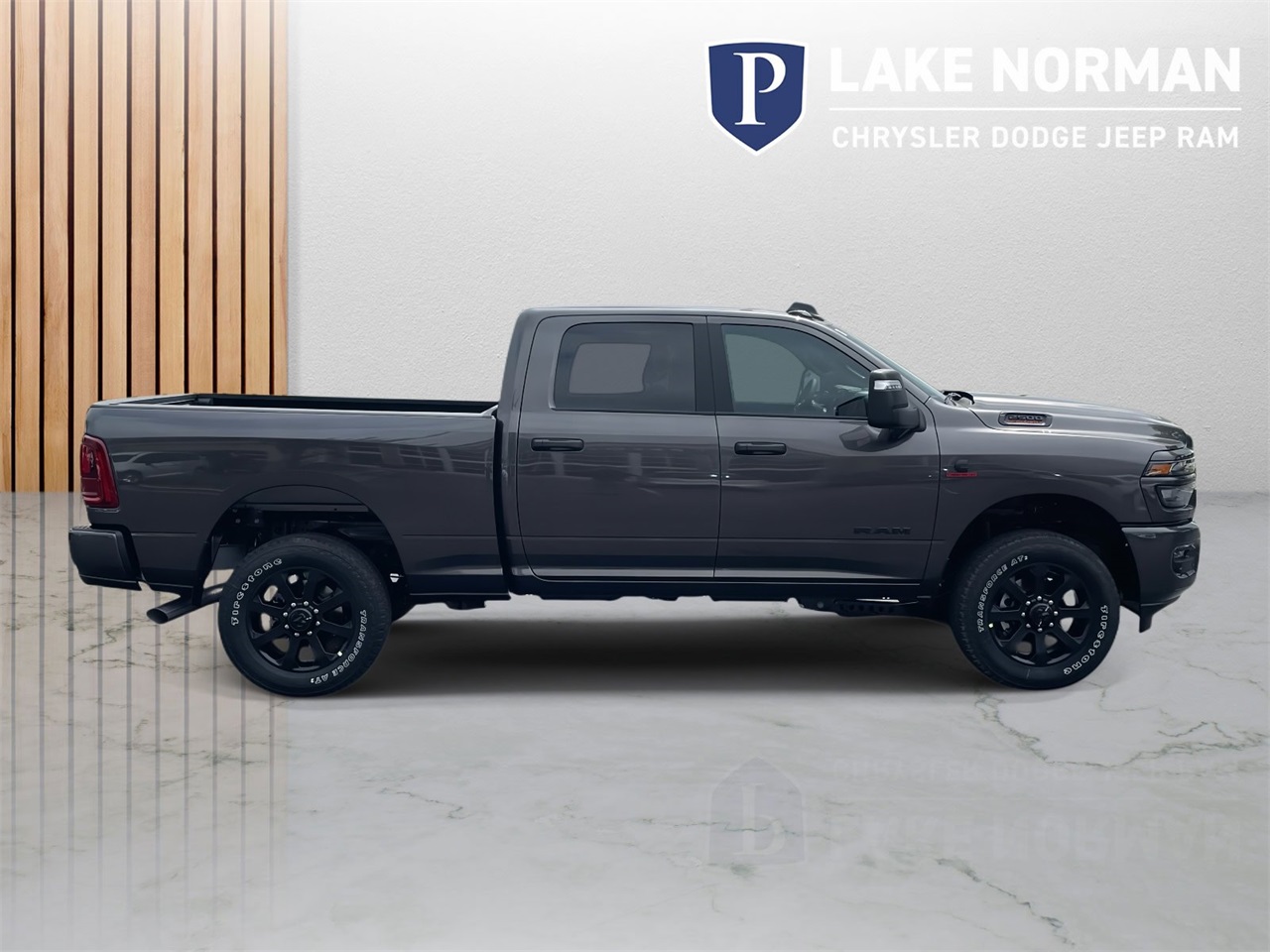 2026 Ram 2500 Big Horn photo 9