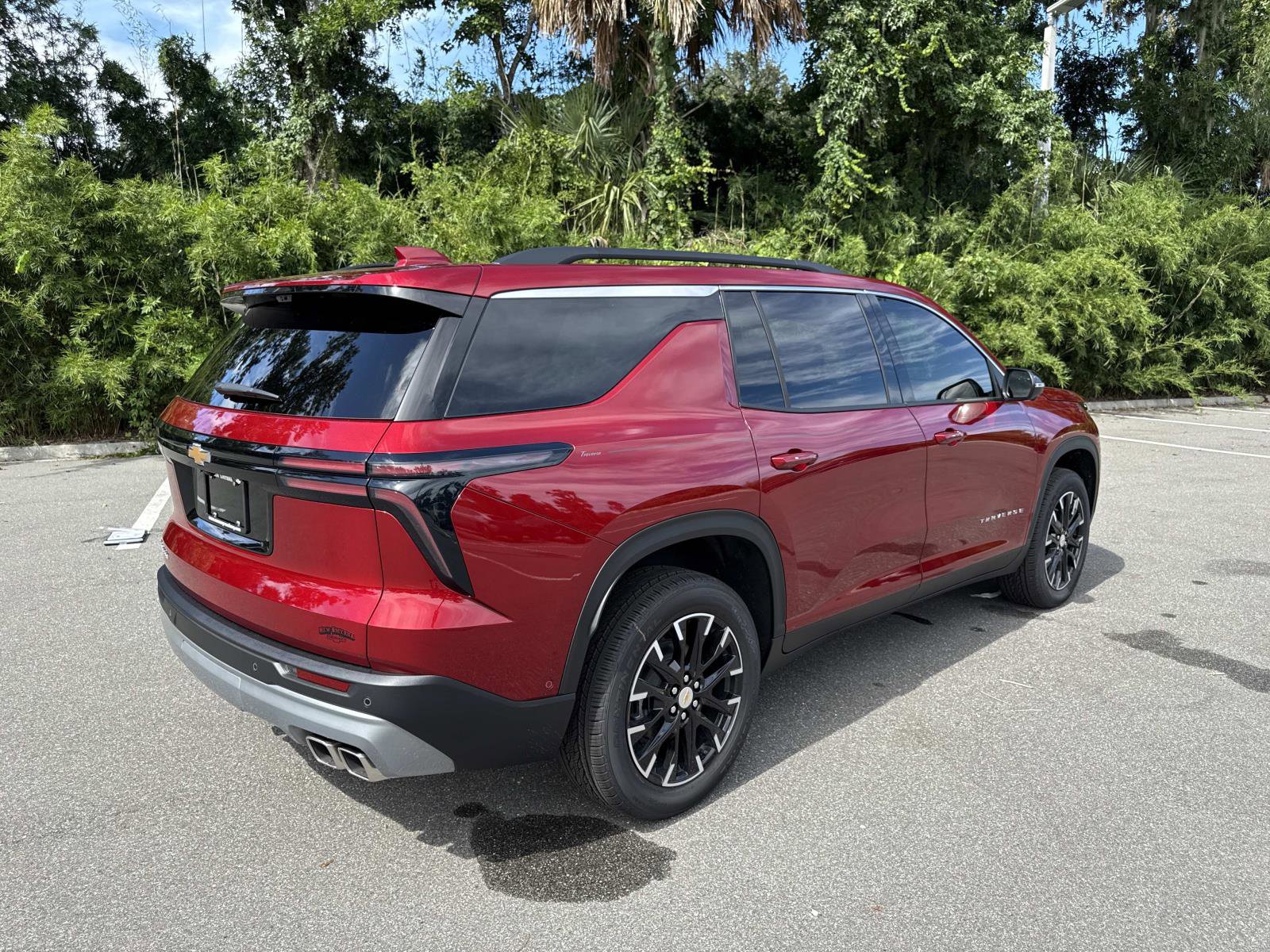 2026 Chevrolet Traverse photo 3