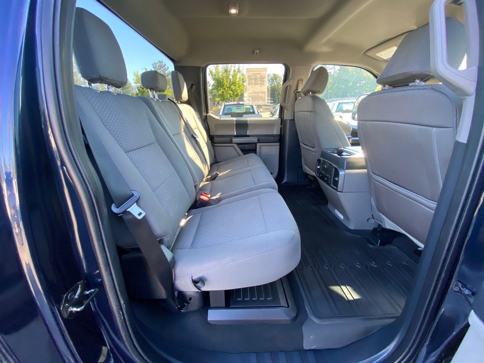 2022 Ford F-350 photo 20
