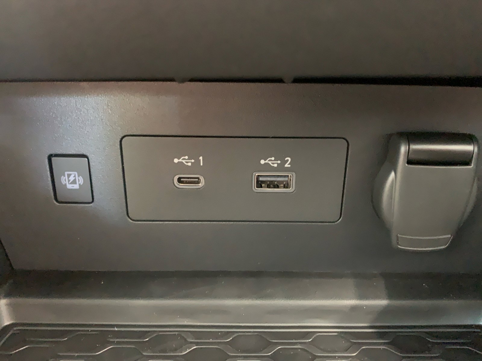 2025 Nissan Altima SV photo 18