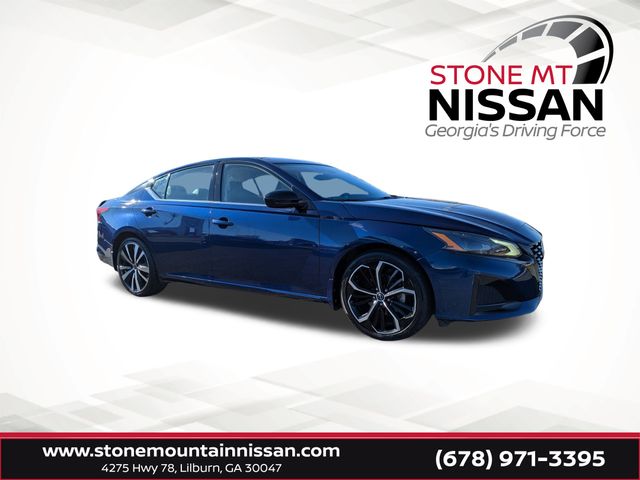 2023 Nissan Altima SR