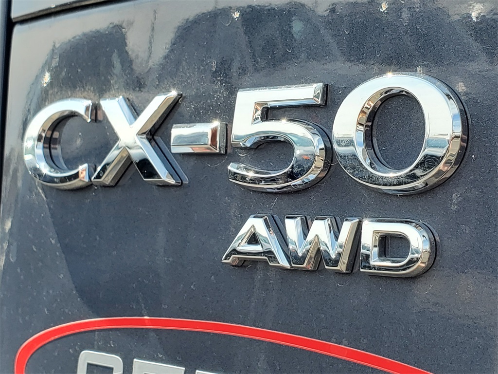 2025 Mazda CX-50 Premium photo 4