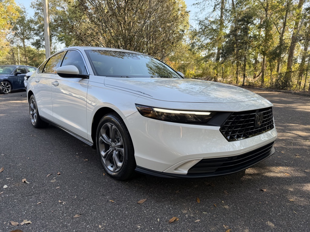 2024 Honda Accord EX's photo