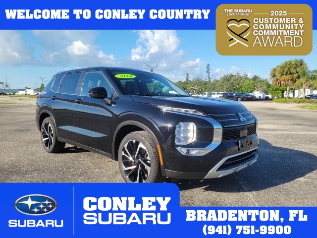 2024 Mitsubishi Outlander SE's photo