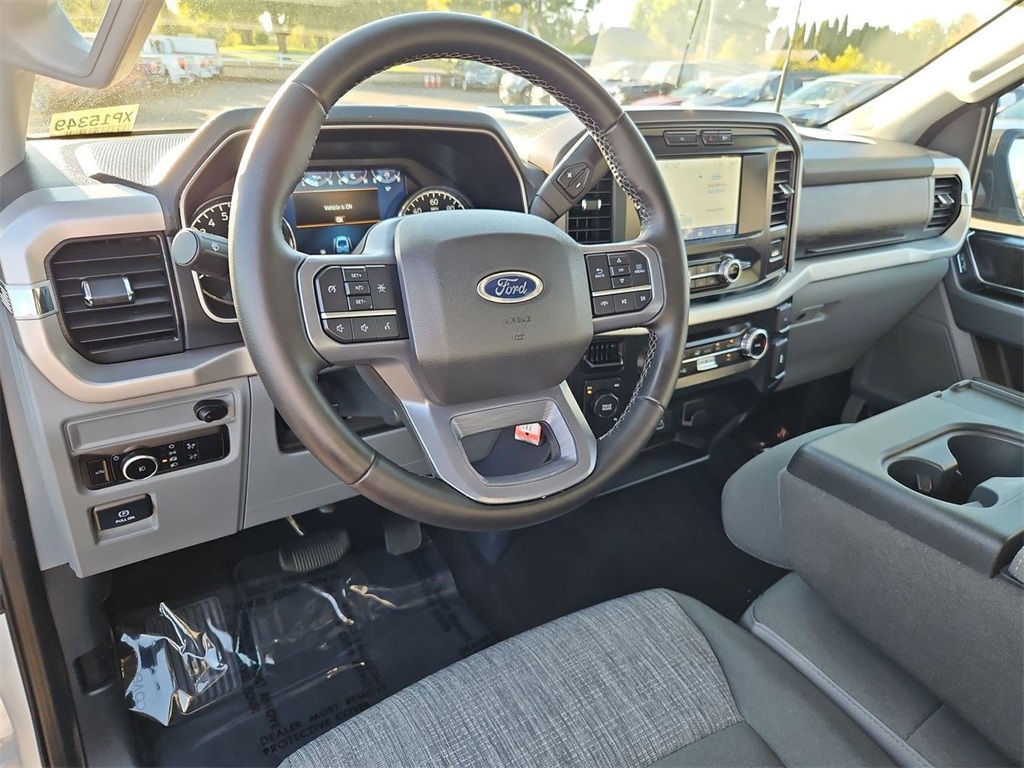 2023 Ford F-150 XLT photo 11