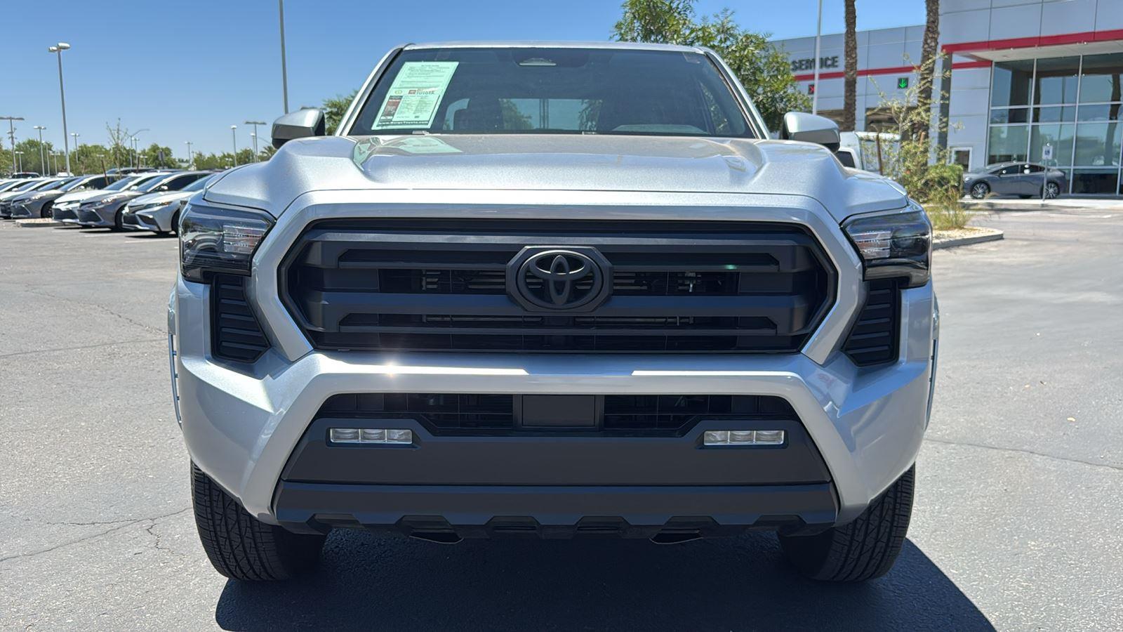 2025 Toyota Tacoma SR5 photo 3