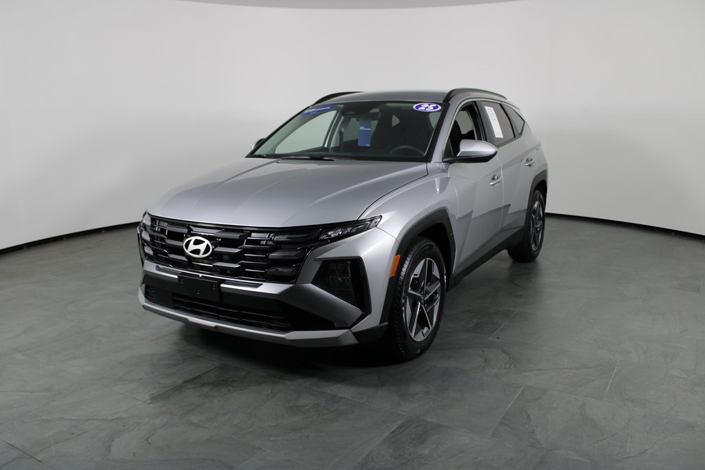 2025 Hyundai Tucson SEL photo 2