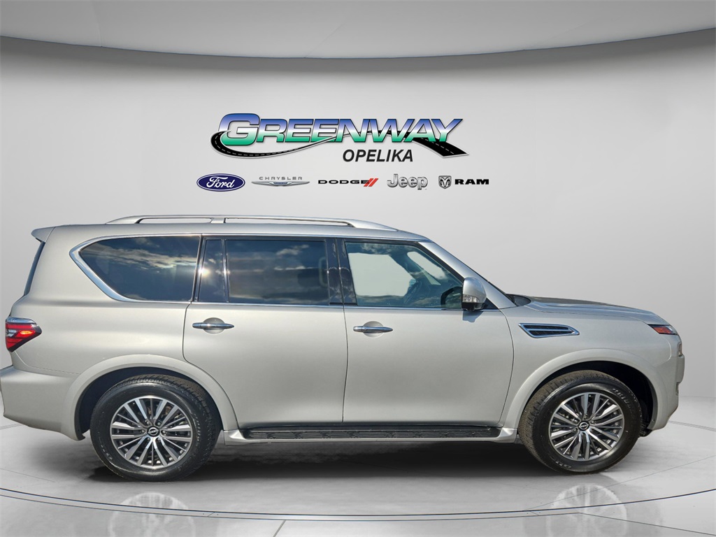 2024 Nissan Armada SL photo 5