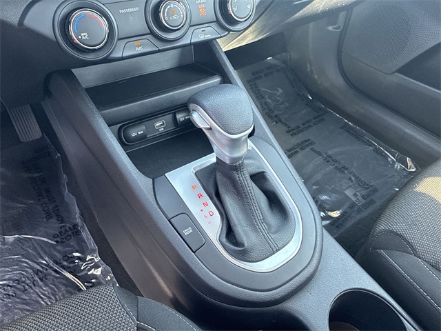 2022 Kia Forte LXS photo 19