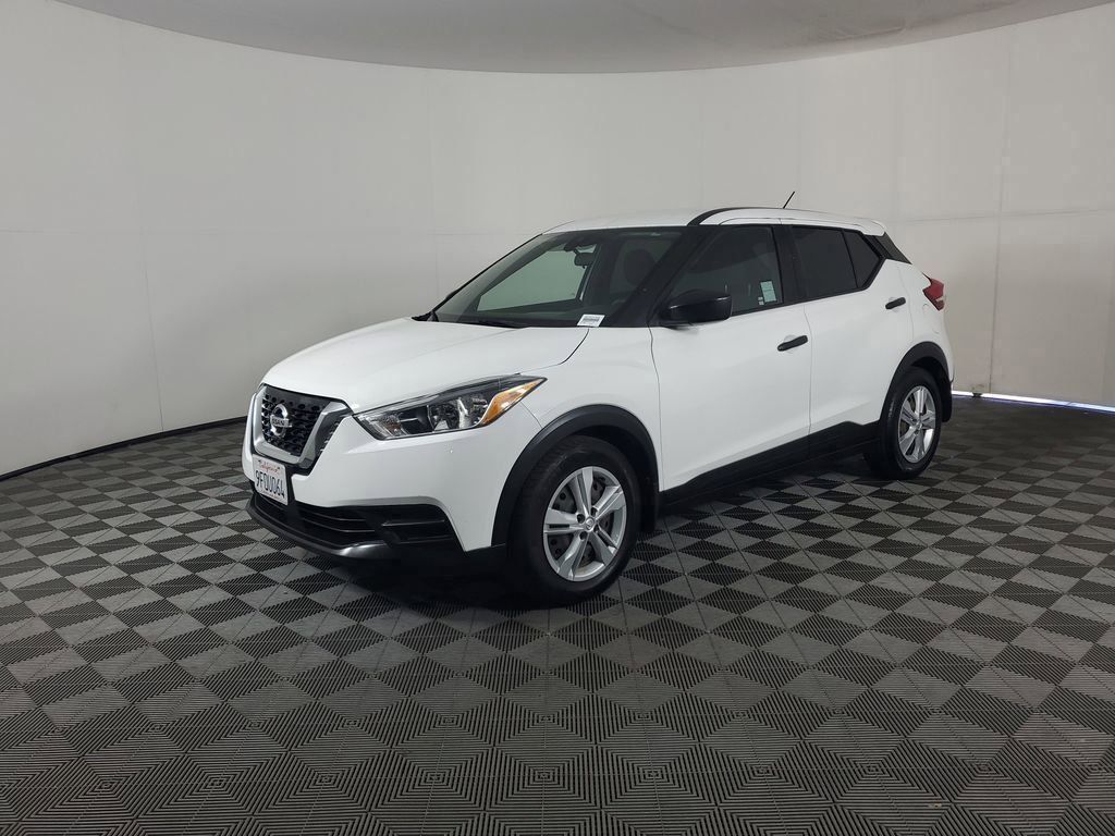 2020 Nissan Kicks S photo 6
