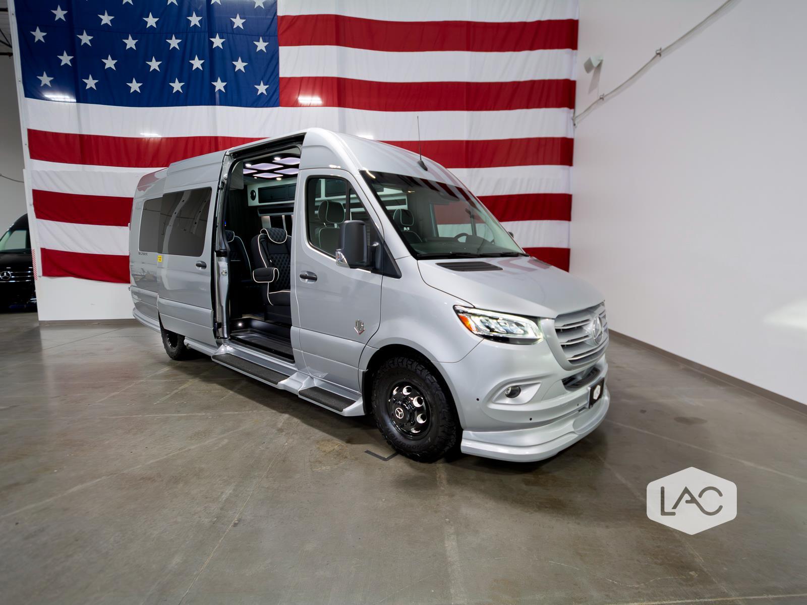 2023 Mercedes Benz Sprinter 3500 photo 19
