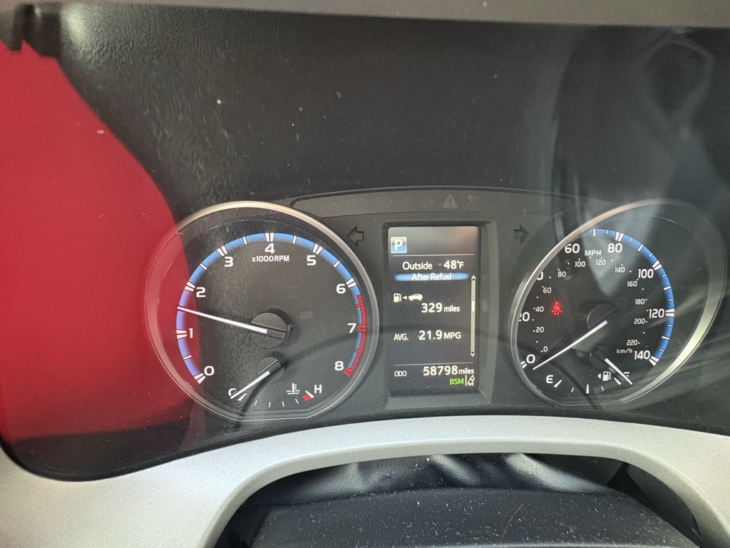 2017 Toyota RAV4 XLE photo 2