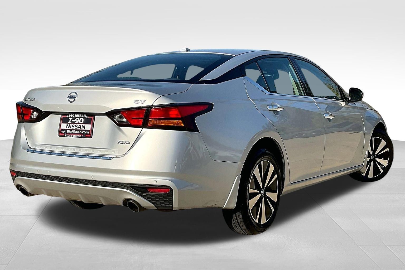 2020 Nissan Altima 2.5 SV photo 2