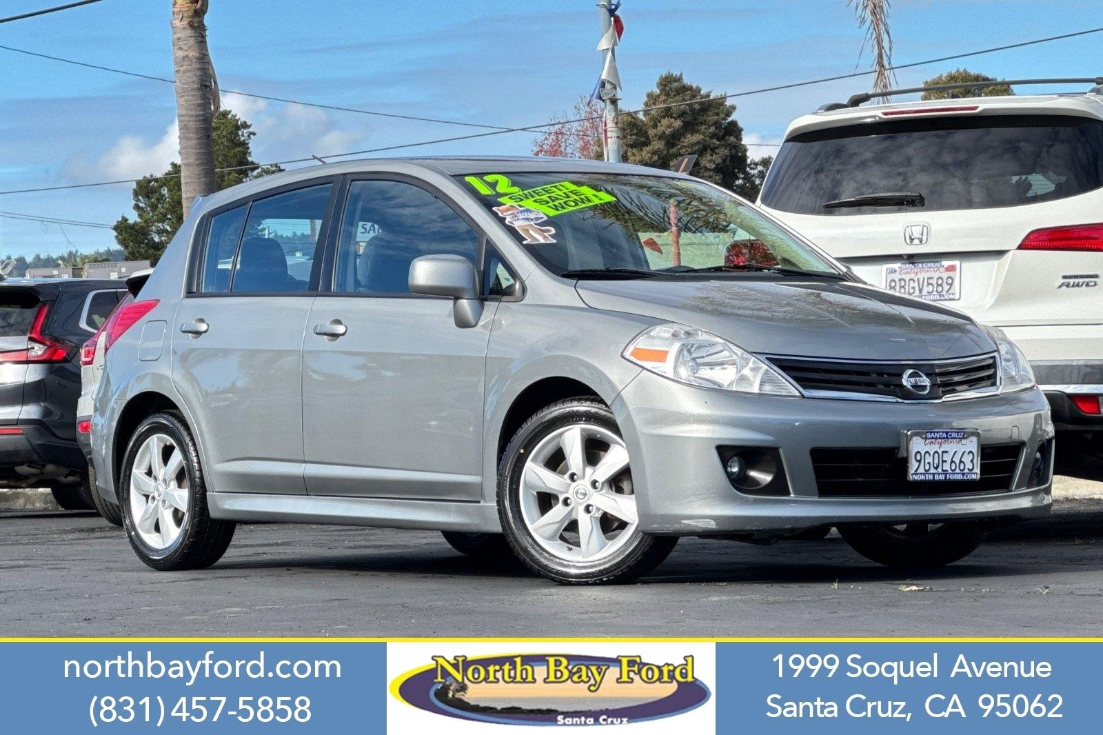2012 Nissan Versa SL's photo