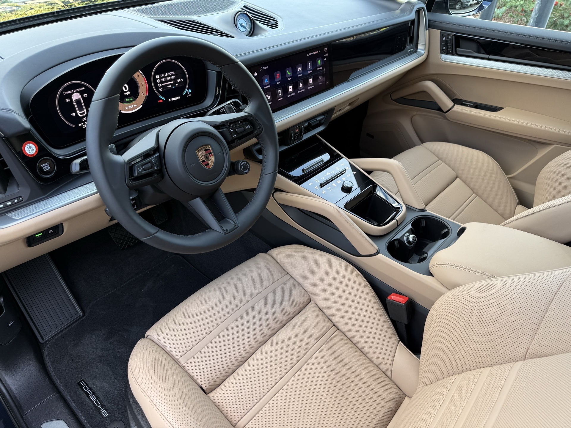 2026 Porsche Cayenne E-Hybrid Coupe photo 4