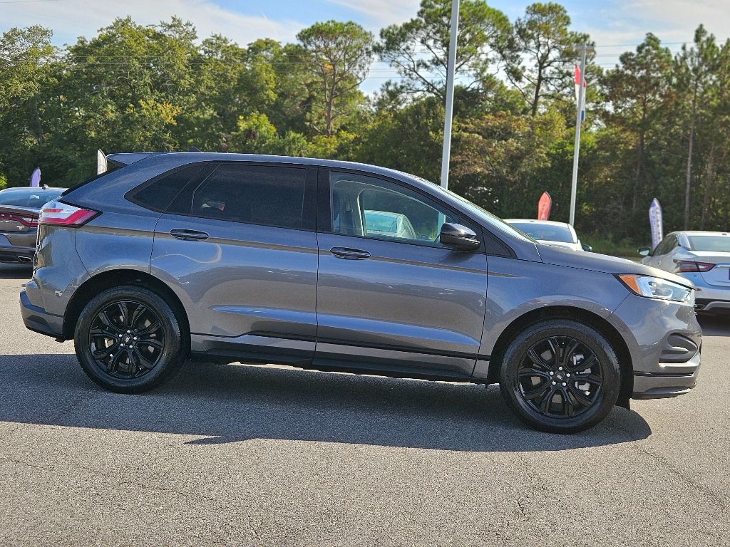 2023 Ford Edge SE photo 4