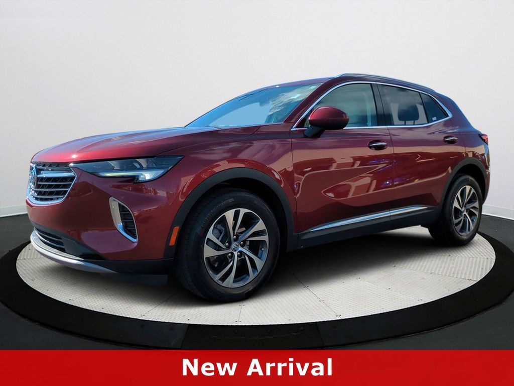 2022 Buick Envision Essence's photo