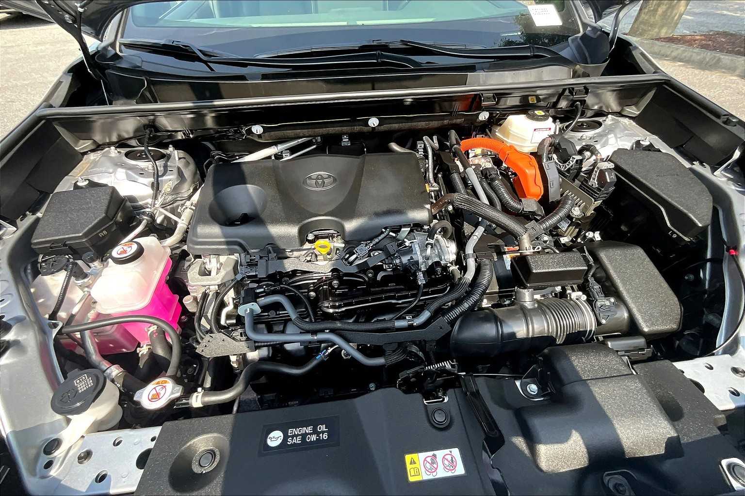 2022 Toyota RAV4 Hybrid XSE photo 28