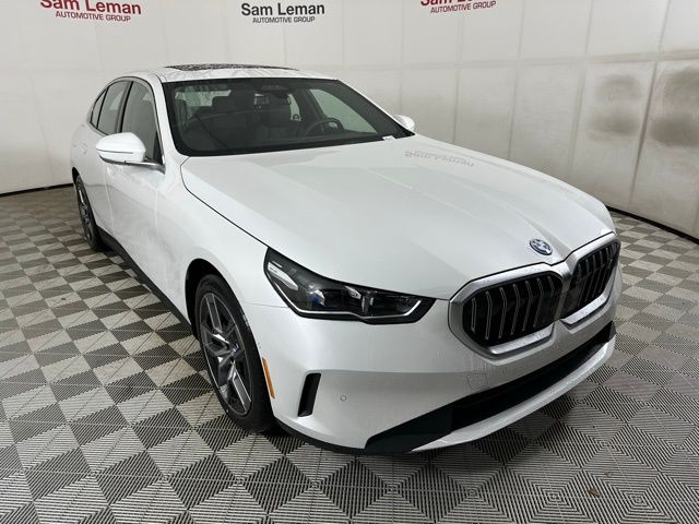 Used 2024 BMW i5 Base with VIN WBY33FK0XRCR83218 for sale in Peoria, IL