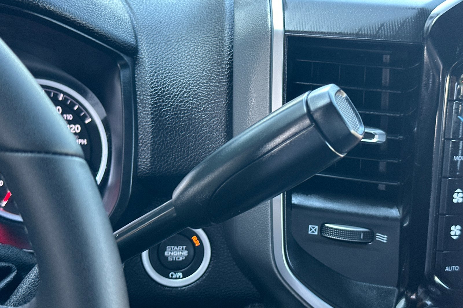 2025 Ram 2500 Big Horn photo 21