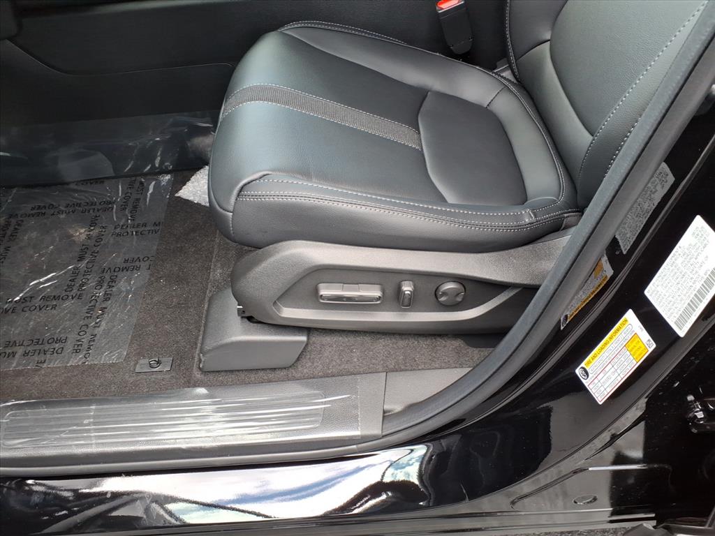 2025 Honda Pilot Touring photo 10
