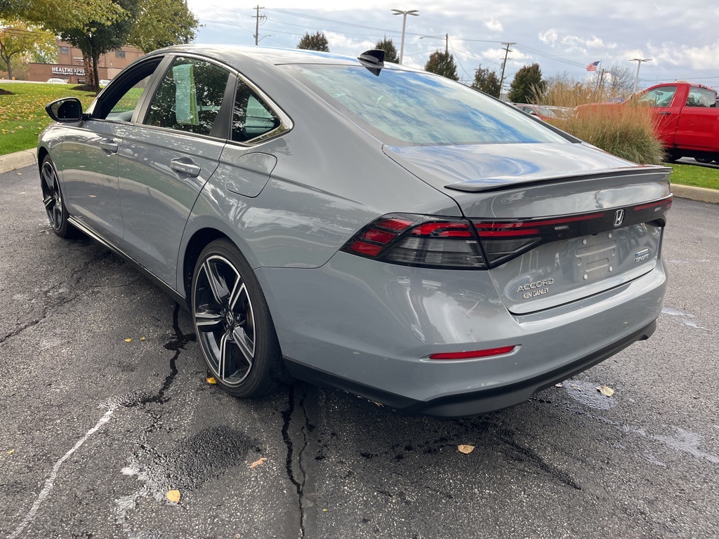 2023 Honda Accord Hybrid Sport photo 3