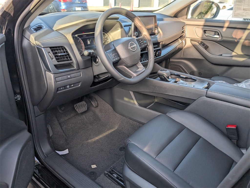 2025 Nissan Rogue SV photo 6