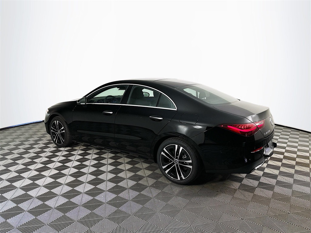 2025 Mercedes Benz CLA 250 4MATIC photo 4