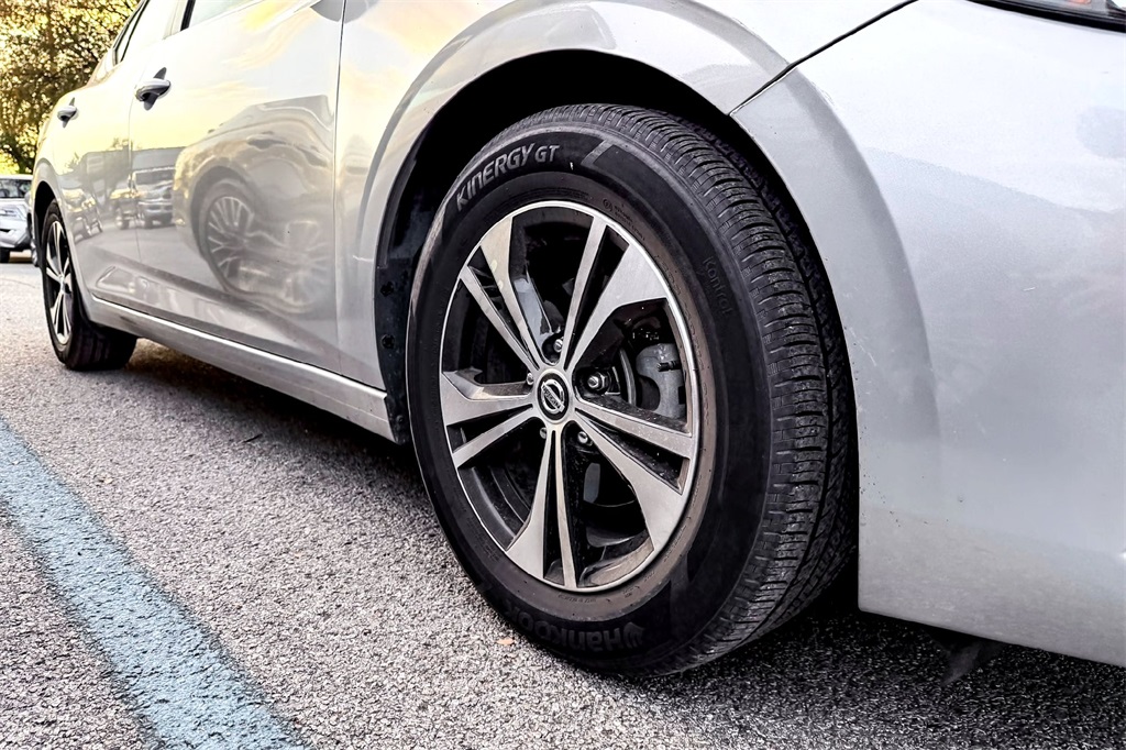 2022 Nissan Sentra SV photo 4