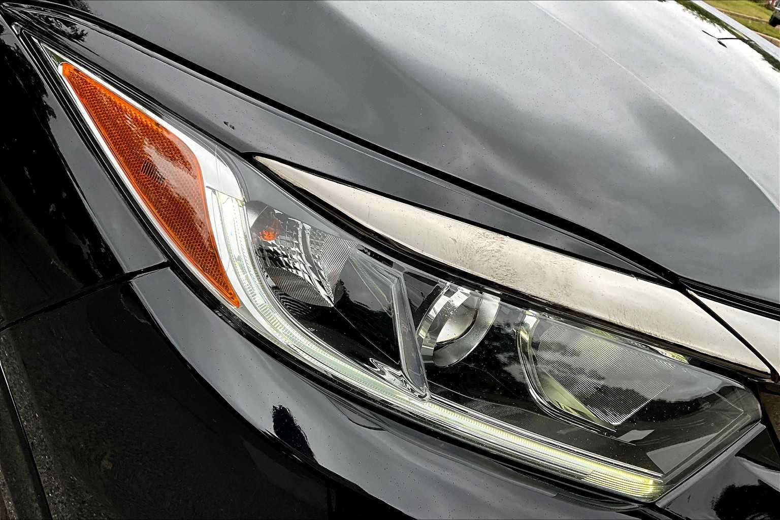 2021 Honda HR-V Sport photo 25