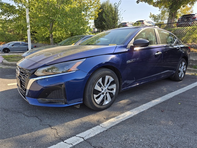 2024 Nissan Altima 2.5 S photo 2